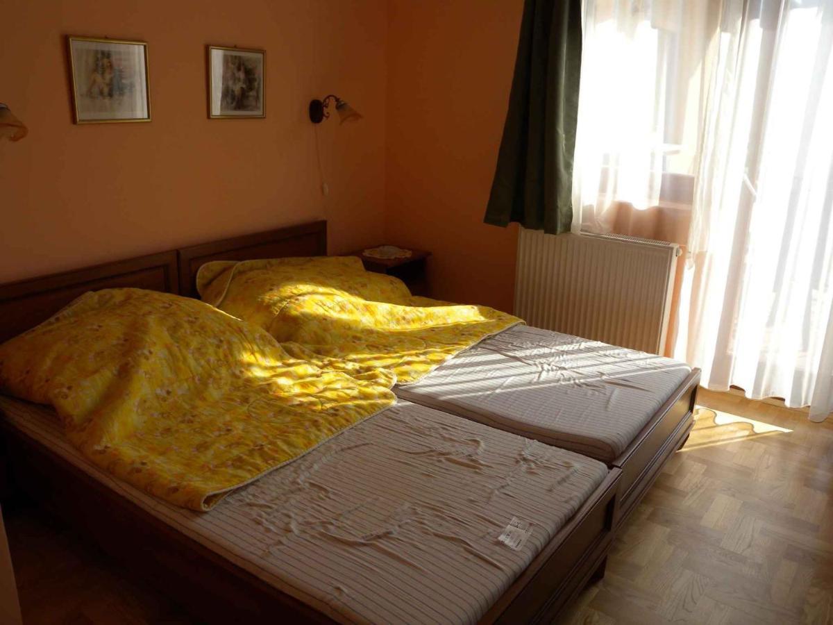 Apartment in Keszthely/Balaton 19011 Kültér fotó